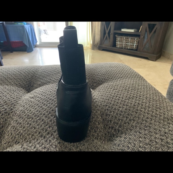 Steve Madden (limited edition) boots! - Picture 7 of 7